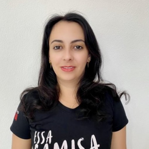 Profª Nara